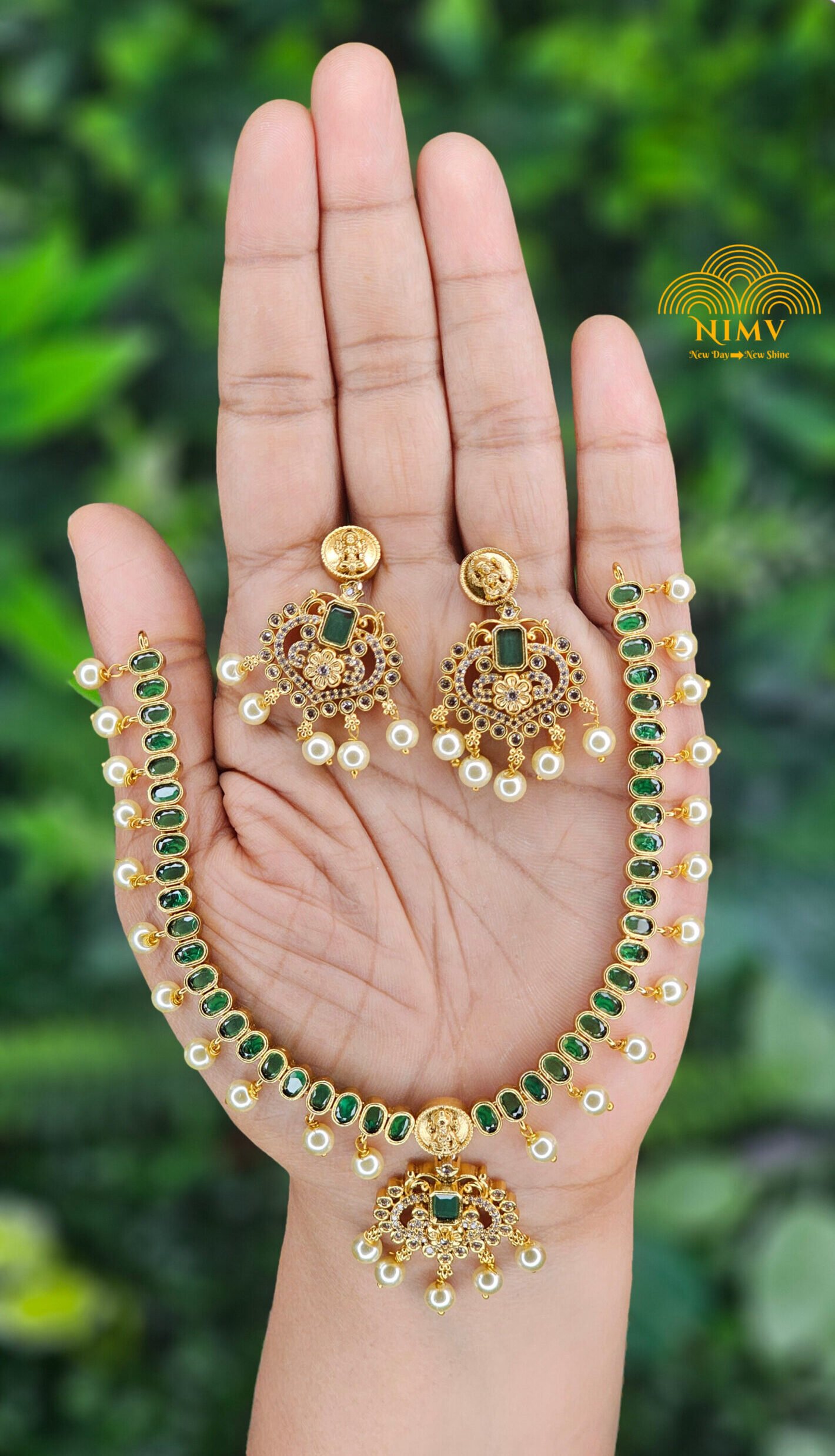 Traditional Green Stone Lakshmi attigai - Image 1